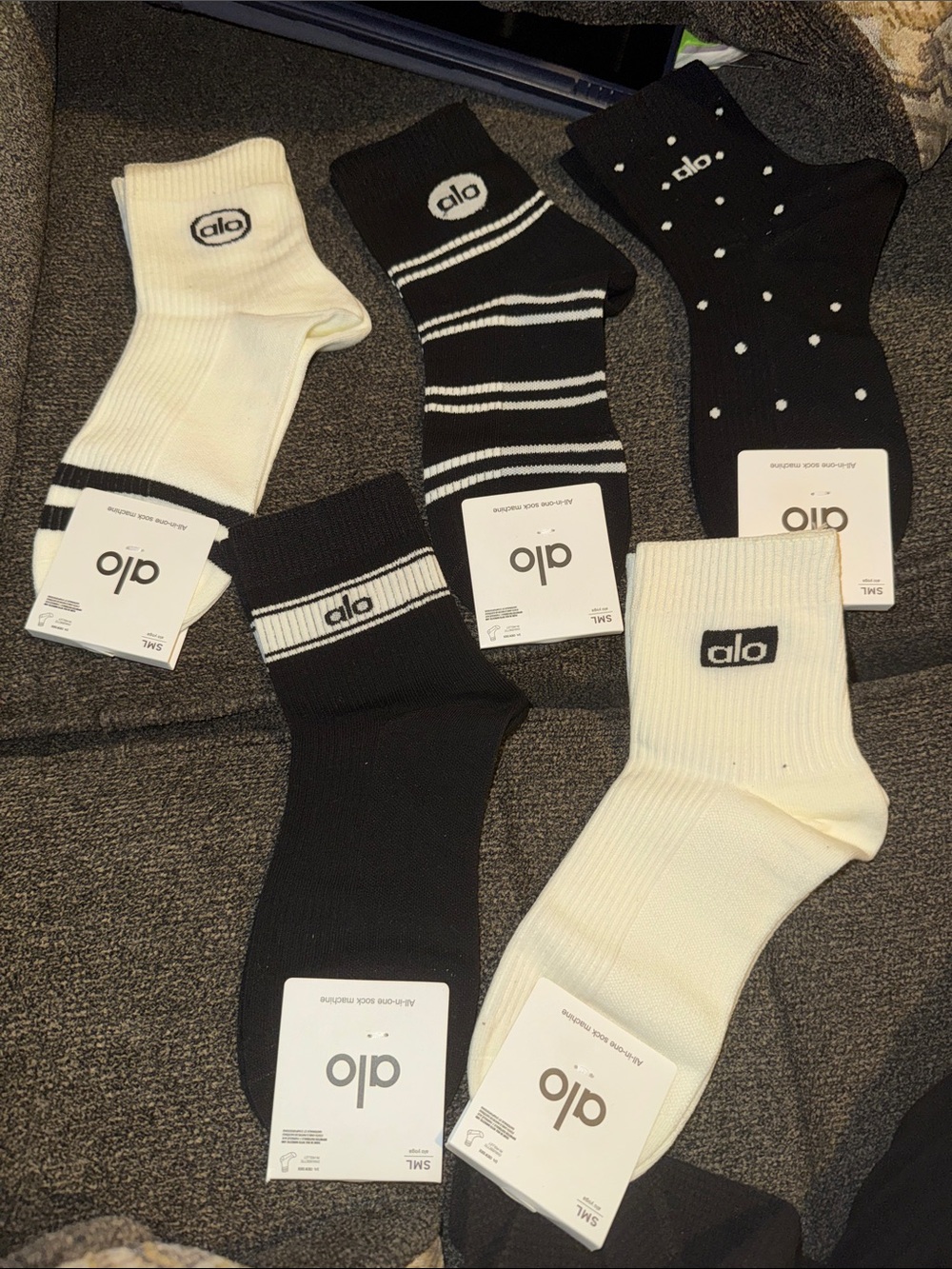 ALO Yoga Black & White Crew Socks - 6-Pack Variety